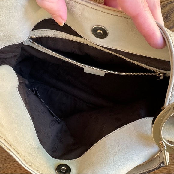 💕SOLD💕 Gucci Guccissima Ivory Leather Charlotte Hobo Bag (w/ COA) - Picture 10 of 14